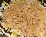 Foto langkah ke 3 dari resep Bihun Goreng Sambal Kacang.