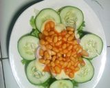 A picture of step 3 of Normal salad.