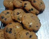 Foto langkah ke 5 dari resep Chewy Chocochips Cookies.