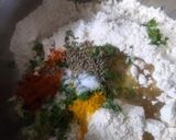 A picture of step 1 of Dudhi Thepla.