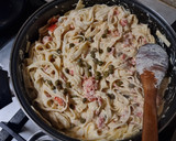 Foto del paso 4 de la receta: Tallarines con ahumados
