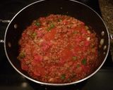 A picture of step 4 of Spaghetti Bolognese.