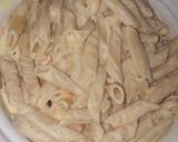A picture of step 4 of Cheese and bacon pasta bake.