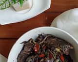 Foto langkah ke 3 dari resep Oseng Bekutak Pedas.
