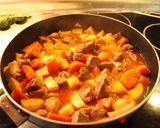 Foto del paso 4 de la receta: Guisito hortalizado a contramano, no........, ni ahí, bien de izq