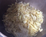 Foto del paso 2 de la receta: Cazón en salsa verde con guisantes