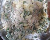 A picture of step 1 of Methi paratha.