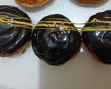 Foto langkah ke 7 dari resep Dubai Chocolate Bomboloni.