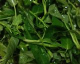 Foto langkah ke 1 dari resep Tumis kangkung saus tiram.