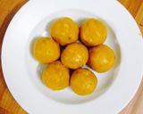 Hình bước làm 4 của món Bánh Trung Thu nhân Bí Đỏ Hạt Dưa
