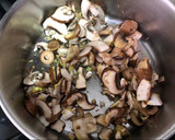 Foto del paso 5 de la receta: Noodles de arroz con portobello y almejas