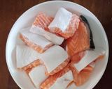 Hình bước làm 1 của món Canh kim chi cá hồi