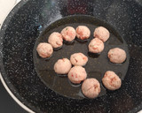 Foto del paso 1 de la receta: Albóndigas en salsa de tomate