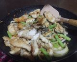 Foto langkah ke 5 dari resep Black Pepper Chicken.