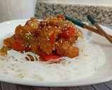 Foto del paso 9 de la receta: Pollo agridulce 🍗 con fideos de arroz 🍜