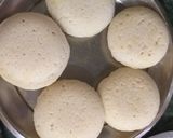 A picture of step 2 of Sandwich idli.