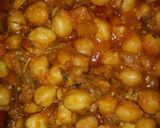 A picture of step 2 of Bhunay hua cholay mother in law style.