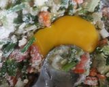 A picture of step 5 of Oats veggies omelette.