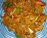 Foto langkah ke 9 dari resep Kwetiau goreng pedas.