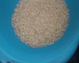 A picture of step 1 of Boil rice.
