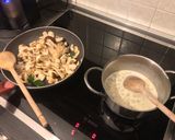 Foto del passaggio 1 della ricetta Funghi in crema di gorgonzola e uovo
