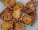 Foto langkah ke 4 dari resep Pisang Goreng Koin Wijen Hitam.