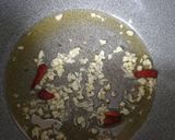 Foto del paso 2 de la receta: Calamares en salsa americana y tinta