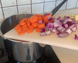 Foto del paso 1 de la receta: Conejo en salsa de curry con bulgur