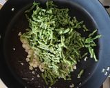 Foto del passaggio 4 della ricetta Spaghetti con gli asparagi selvatici 🌷