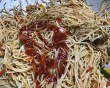 A picture of step 3 of Hakka noodles.