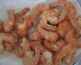 Foto langkah ke 2 dari resep Udang Goreng Saus Telur Asin.