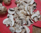 Foto langkah ke 1 dari resep Tumis Pakcoy Jamur Champignon.