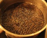 Foto del paso 2 de la receta: Revuelto lentejoso beluguense, salmoneado