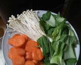Foto langkah ke 1 dari resep Tomyam (bumbu bamboe).