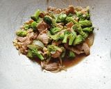 Foto langkah ke 8 dari resep Daging Sapi Cah Brokoli.