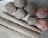 Foto langkah ke 2 dari resep Sosis bakso lada hitam.
