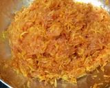 A picture of step 2 of Gajar Halwa.