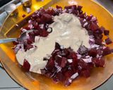 Une image de l'étape 8 de Salade de betteraves et tomates à la feta et oignon rouge.