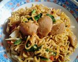 Foto langkah ke 7 dari resep Mie Telur (Goreng).