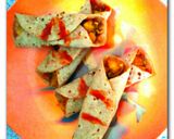 A picture of step 4 of Jeera masala aloo sprouts roti roll.
