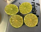 Une image de l'étape 5 de Petits fondants caramélisés à l’ananas, fromage blanc et citron vert.