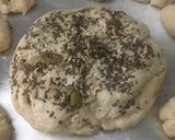 Foto del paso 5 de la receta: PAN Y PANCITOS SABORIZADOS (con 🫒aceitunas🫒 y🧀 queso rallado 🧀)