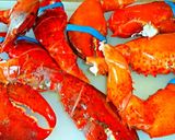 A picture of step 5 of Mike's New Orleans Lobster, Shrimp & Crab Meat Po Boys.