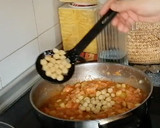 Foto del paso 9 de la receta: Choco en salsa con garbanzos