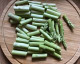 A picture of step 3 of Asparagus Chicken Tenderloin.