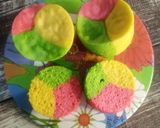 Foto langkah ke 3 dari resep Bolu Kukus Pelangi.