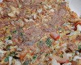 A picture of step 5 of Omlate bread pizza😜😊.