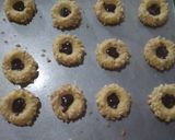 Foto langkah ke 7 dari resep Peanut Crumble Cookies.