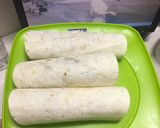 Foto langkah ke 4 dari resep Chicken Vegetable Wrap.