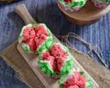 Foto langkah ke 9 dari resep Bolu Kukus Mekar (motif semangka).